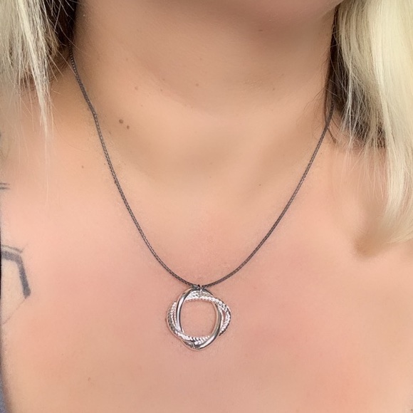 Giani Bernini Jewelry - Beautiful Sterling Silver Necklace with gift bag!